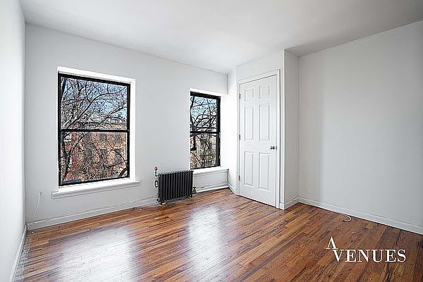 1st image of 242 E 28th St #1