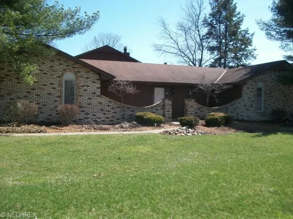 10151 Inlet Pt S #F, Aurora, OH 44202