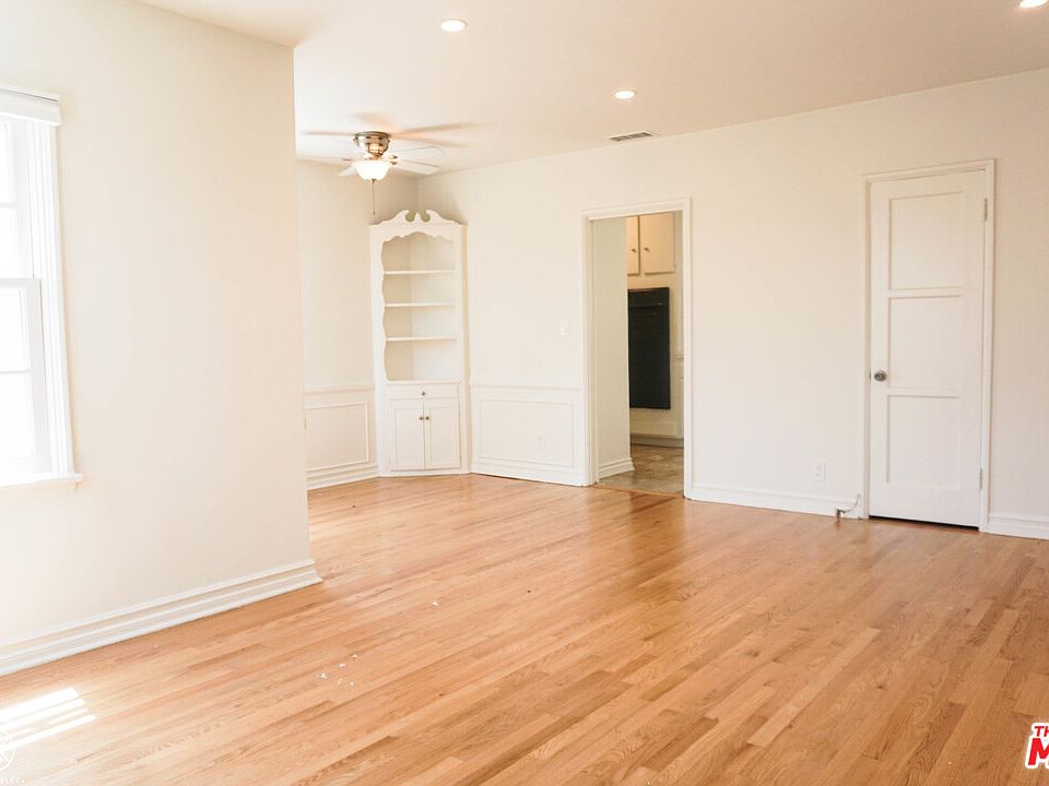 1st image of 3646 S Centinela Ave