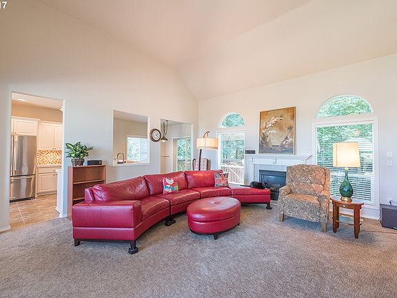 3rd image of 14654 SW Jenshire Ln