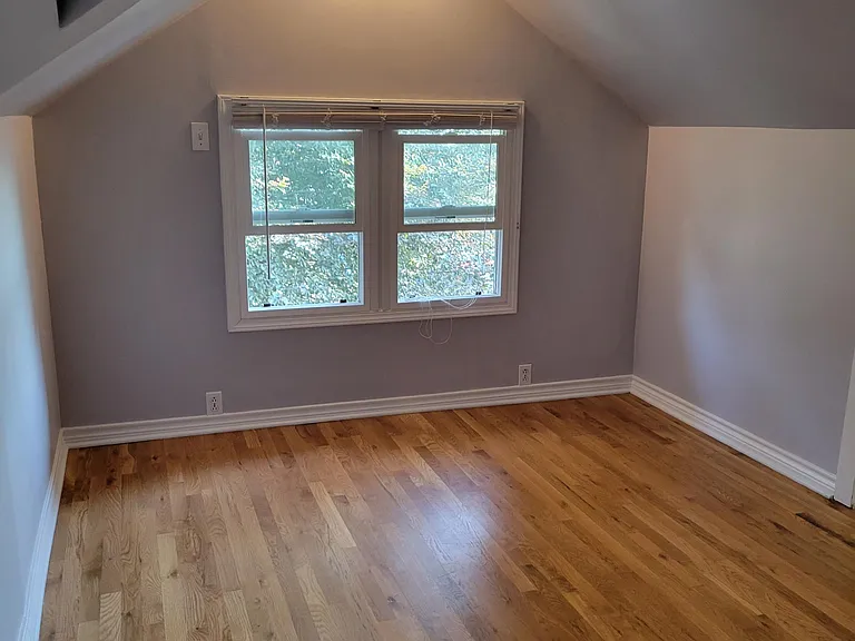 2805 NE 59th Ave — Photo 4
