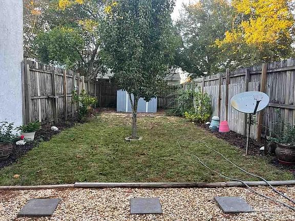 4th image of 3248 Fernwood Dr
