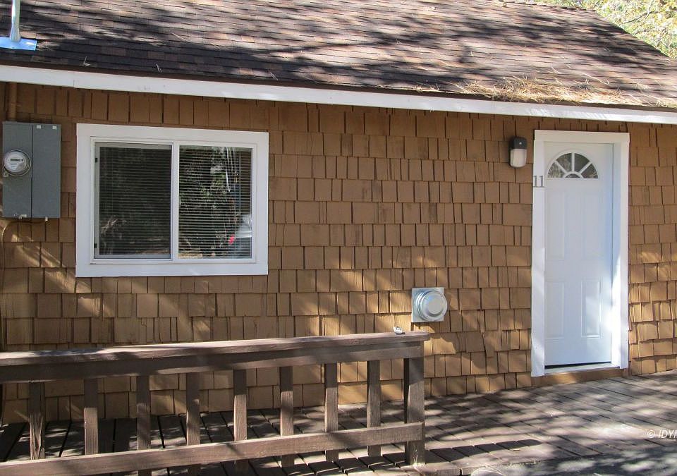 1st image of 25065 Laurel Dr #11