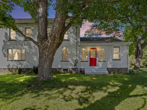 1040 Macedon Center Rd, Fairport, NY 14450