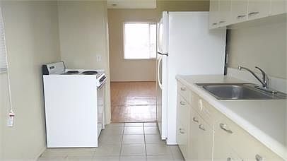 3rd image of 6038 Bagley Ave APT 2