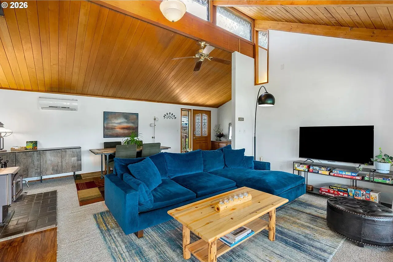 2 bed, 1140 sqft, $2,450 — Photo 4