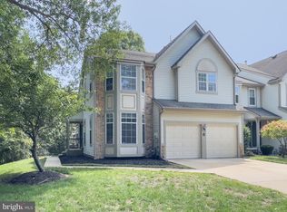 2 Langcliffe Ct, Mount Laurel, NJ 08054