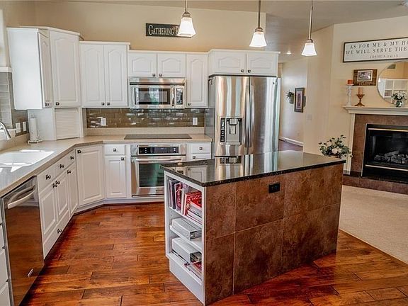 3rd image of 3703 Corbin Dr