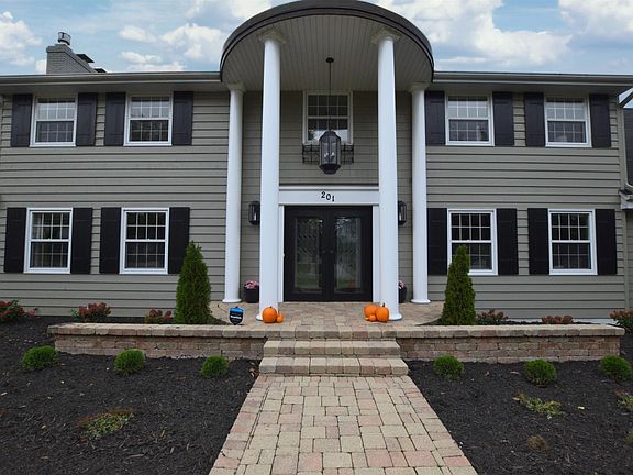 3rd image of 201 Rosemont Dr