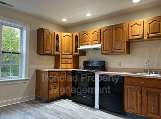 625 Main St APT 2, Portland, CT 06480