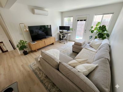 5252 Balboa Arms Dr, San Diego, CA, 92117