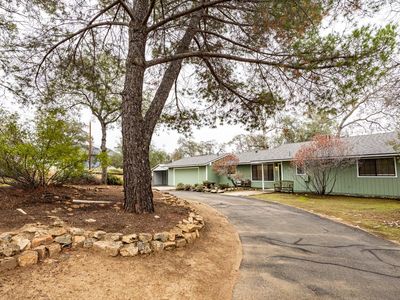 42058 Wild Stallion Ct, Coarsegold, CA, 93614