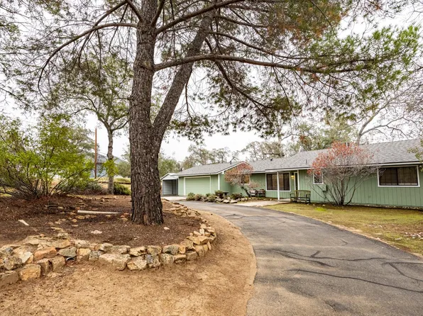 42058 Wild Stallion Ct, Coarsegold, CA 93614