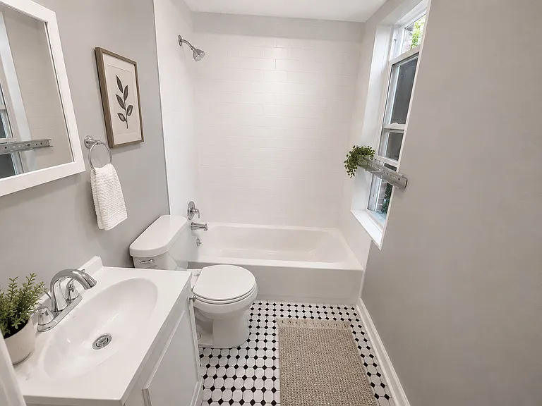 3041 W Berks St — Photo 17
