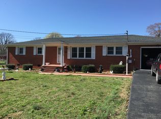 303 Stewart St, Tullahoma, TN 37388