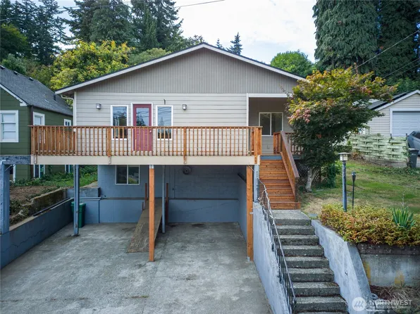 2005 NE Jensen Avenue, Bremerton, WA 98310