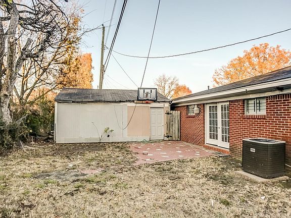 3rd image of 1435 Stacey St
