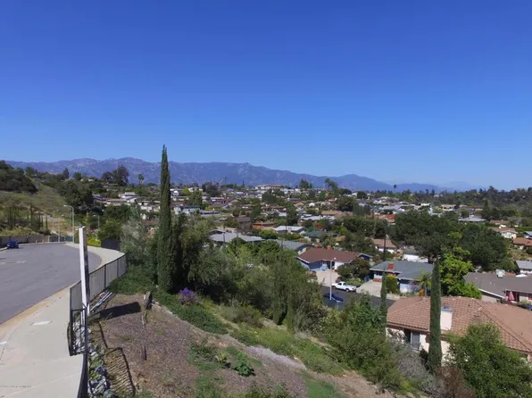 936 N Staley Ln, Los Angeles, CA 90042