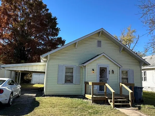 306 S Pecan St, Royalton, IL 62983