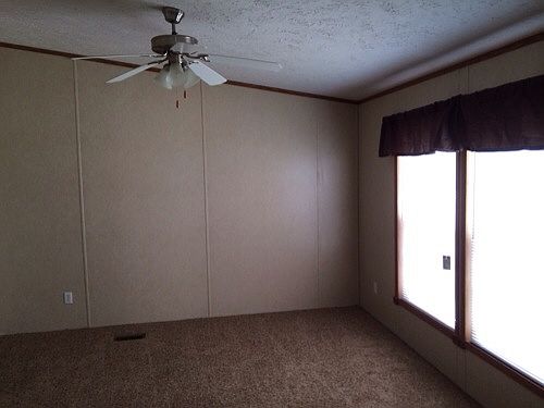 4th image of 134 Leaning Oaks Cir