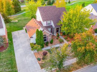 1564 Crowndale Ln, Canton, MI 48188
