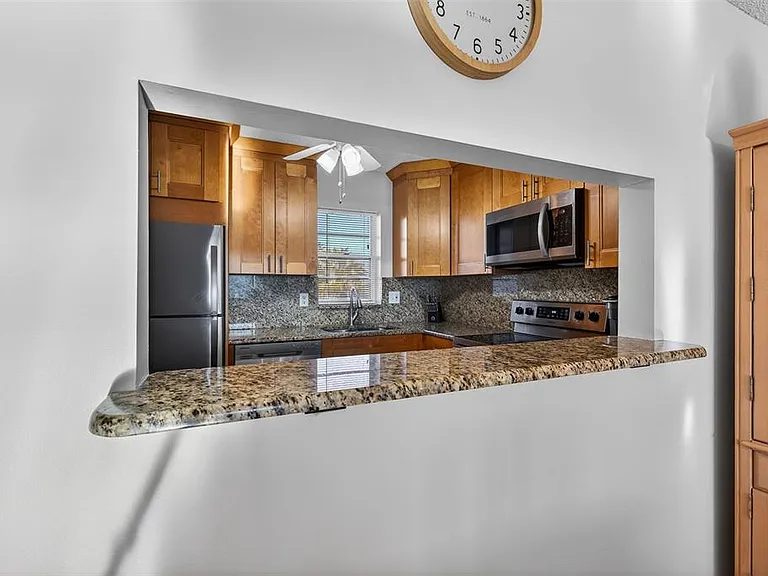 7625 Sun Island Dr S #207 — Photo 8