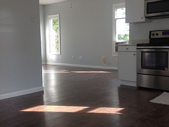 3rd image of 317 Belle Vista Ave
