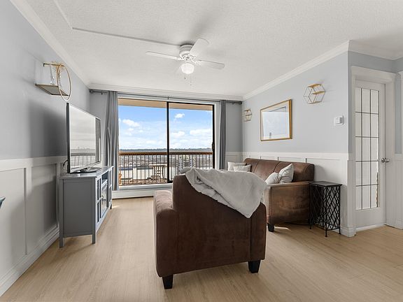 5th image of 320 Royal Ave #908