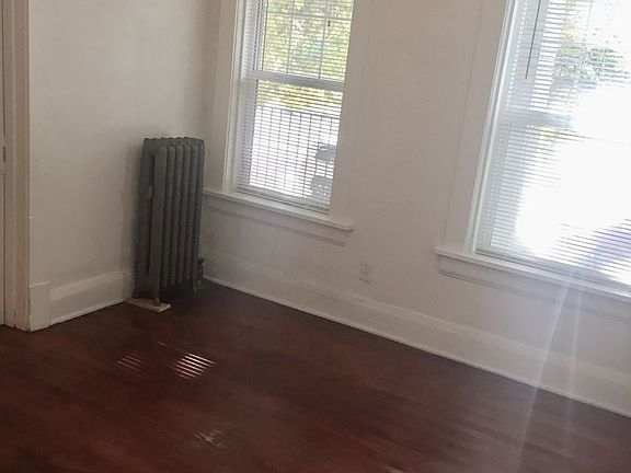 4th image of 435 E 200 S APT 3
