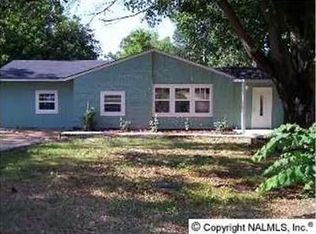 708 8th St SW, Decatur, AL 35601