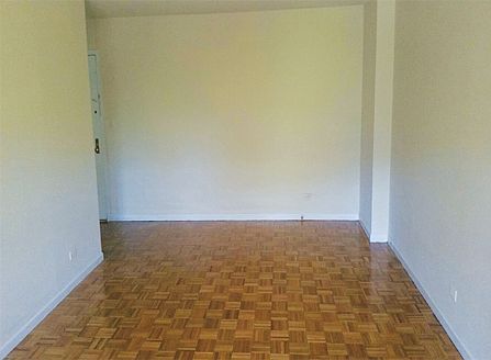 4th image of 2010 Bruckner Blvd APT 3M