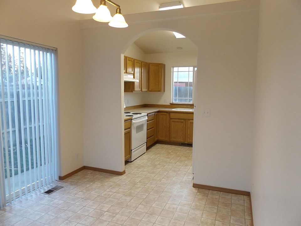 2nd image of 11814 N Stinson Loop