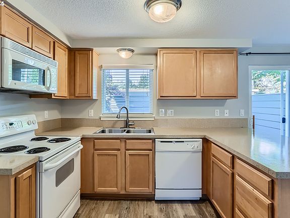 Kitchen>
