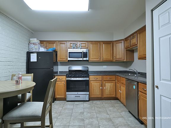 4th image of 224 E Bailey Rd APT J