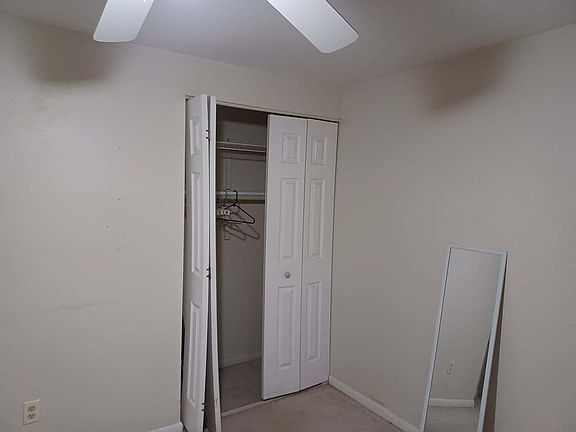 3rd image of 153 Cherry Cir