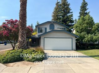 783 E Bobwhite Ct, Fresno, CA 93730