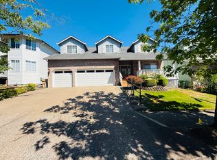 12815 Sierra Vista Dr, Lake Oswego, OR 97035