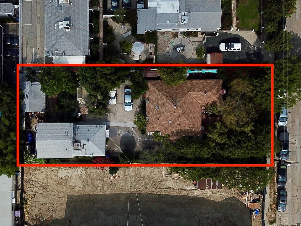 1st image of 10806 Blix St