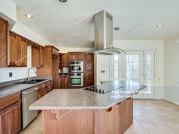 2nd image of 1285 E Avenida Ellena