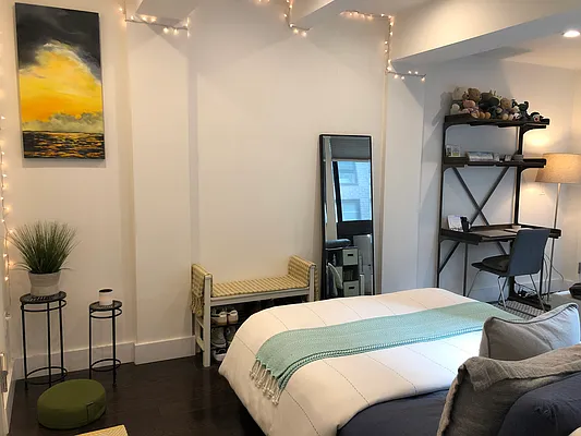 Rented by Peter Ashe | media 7