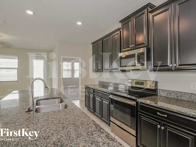 9835 Ivory Dr — Photo 6