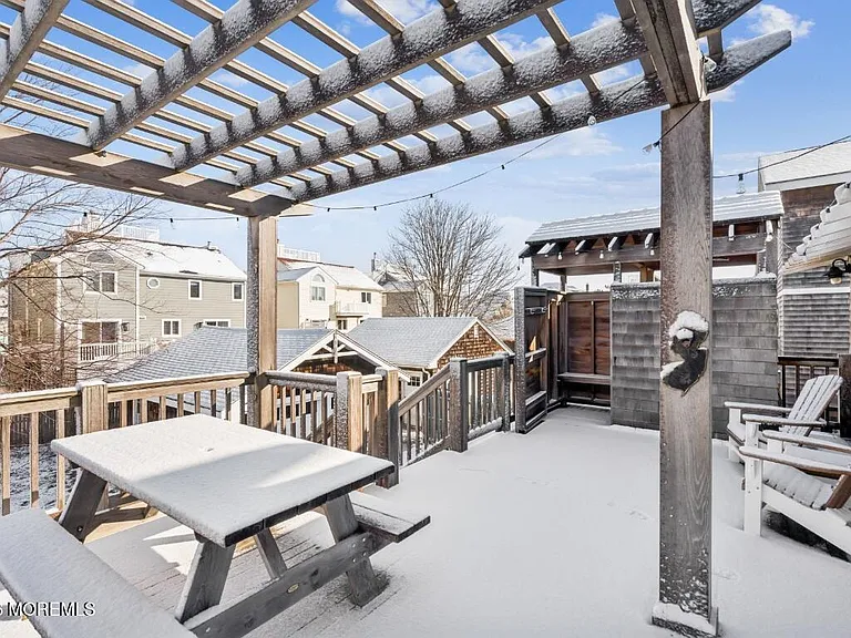 54 Osborne Ave — Photo 22