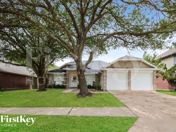 18811 Singing Woods Dr, Humble, TX 77346