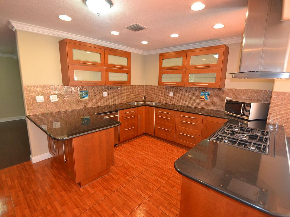 7caf1e7b-9662-4be6-b878-907614458185-w_1500-h_1000