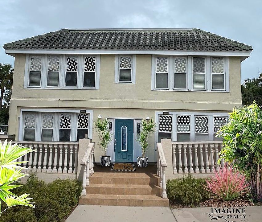 1st image of 624 N Wild Olive Ave
