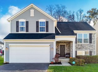 8758 Hawks Grove Ct, Lewis Center, OH 43035