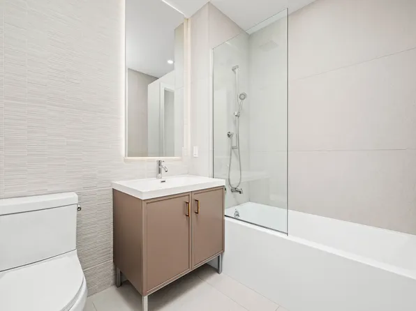 218 Front Street image 5 of 44