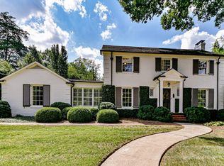 2216 Pembroke Ave, Charlotte, NC 28207