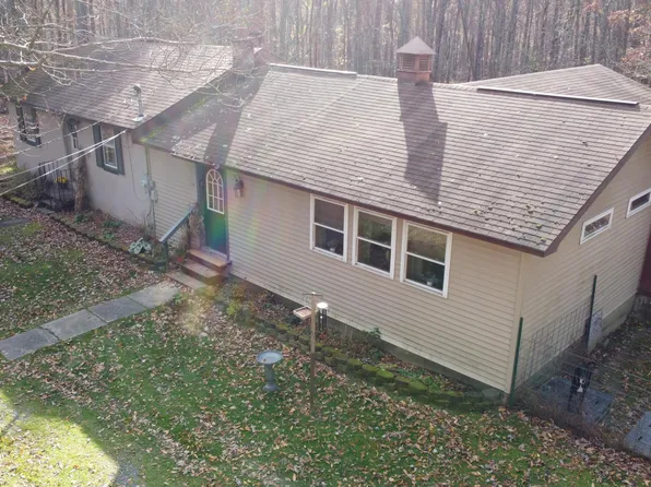 115 & 113 Blue Eddy Rd, Hawley, PA 18428