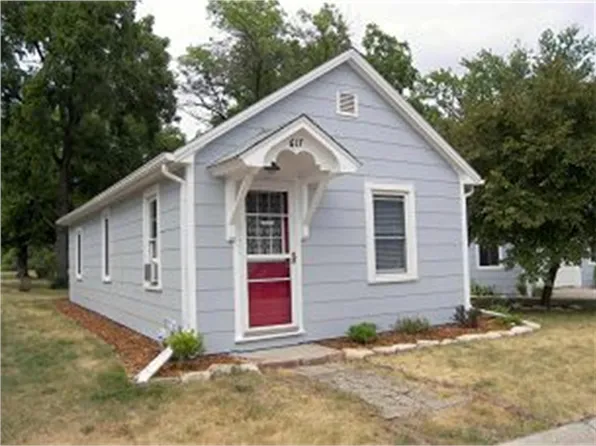 617 Linn St, Story City, IA 50248